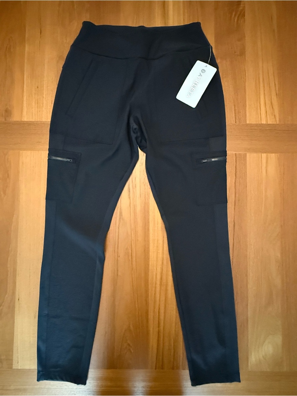 Athleta Black Headlands Hybrid Cargo Tights - Size 8 - NWT